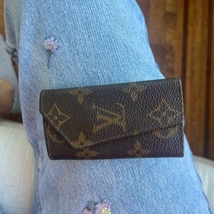 Vintage Louis Vuitton 6 Key Holder